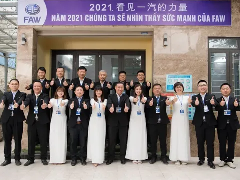 Another Record | 100 Jh6 Heavy Trucks Exported To Vietnam