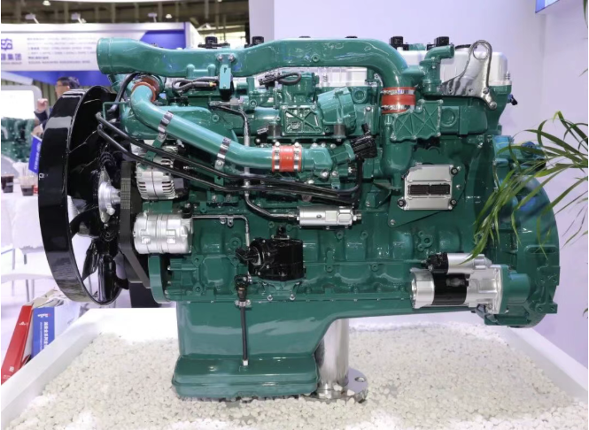 With cutting-edge technology and a strong following, FAW Jiefang Power ignites the international internal combustion engine exhibition!