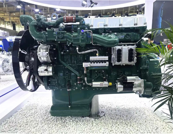 With cutting-edge technology and a strong following, FAW Jiefang Power ignites the international internal combustion engine exhibition!