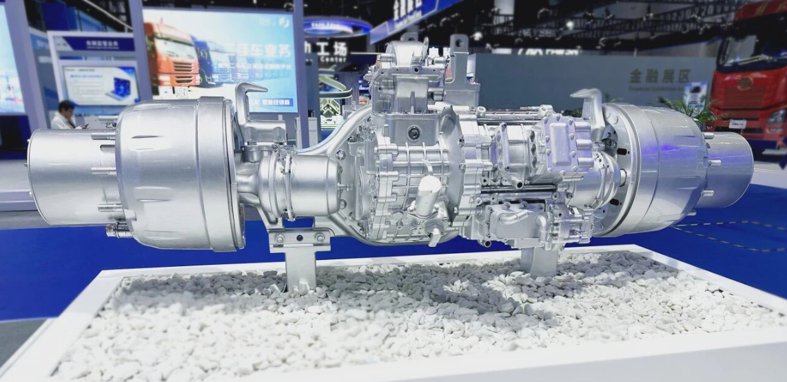 FAWDE's 20 Powertrain Models Ignite the Global Conference