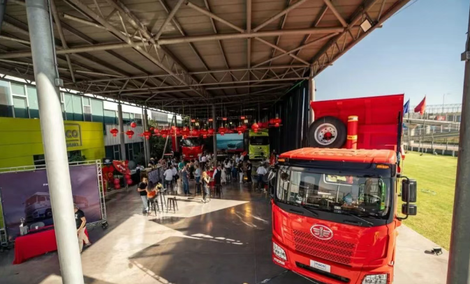 Beyond Machines: FAW TRUCKS Brings Chinese Culture to Chilean Partners