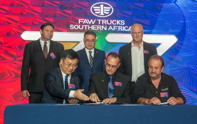 FAWDE J7 Heavy-Duty Truck Launched in South Africa | FAW Global Expansion